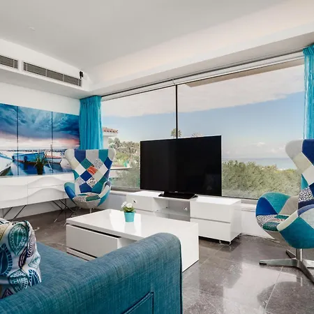 شقة Beachfront Thalassa *