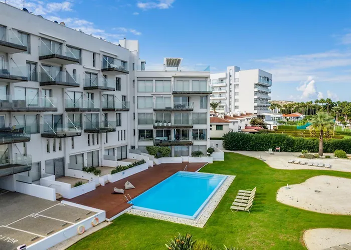 Beachfront Thalassa *