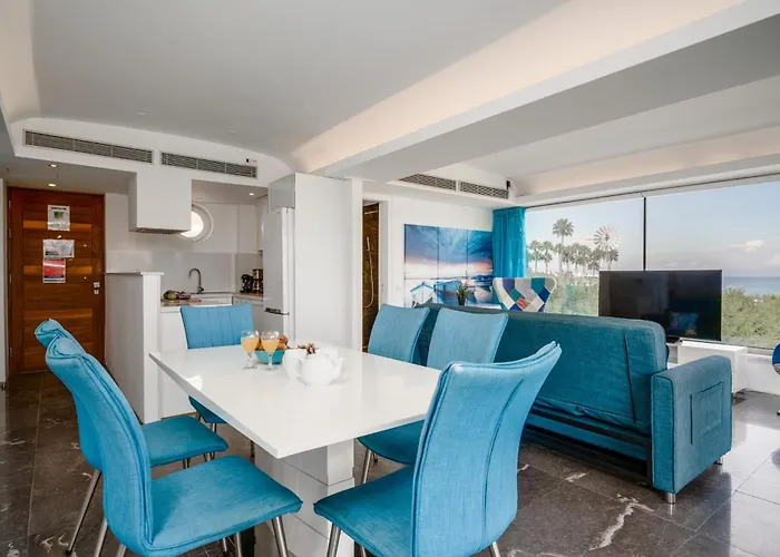 Beachfront Thalassa *