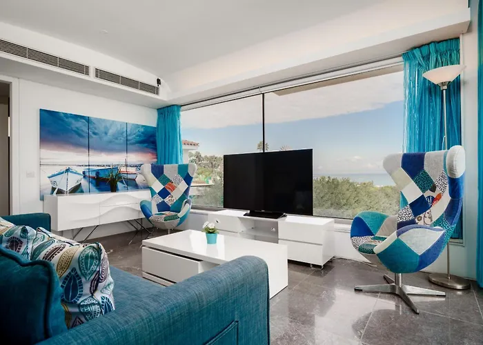 아파트 Beachfront Thalassa *