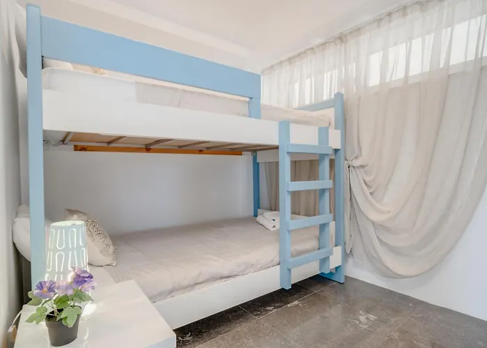 Beachfront Thalassa *