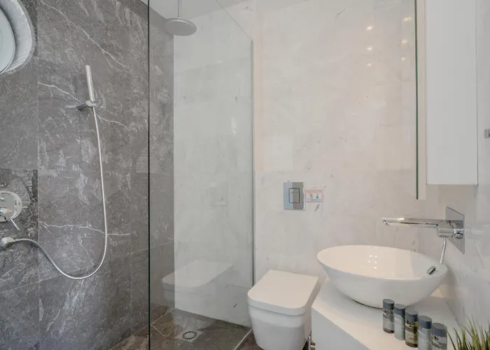 Beachfront Thalassa *