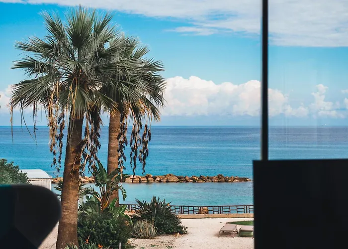 Beachfront Thalassa بروتاراس